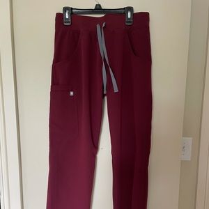 Figs size XS regular Kade Scrub bottoms.
